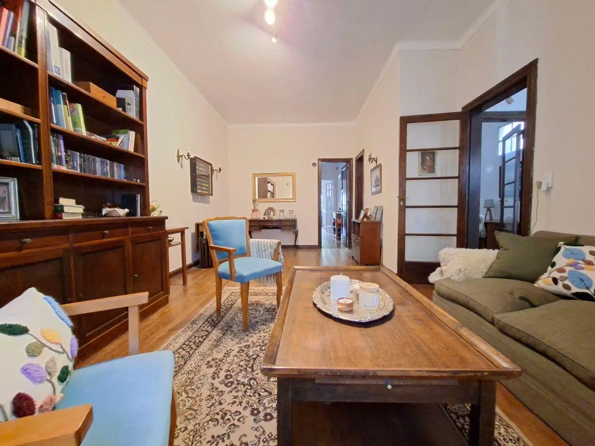 CASA en VENTA 6 DORMITORIOS PATIO PARRILLA ACASSUSO 2