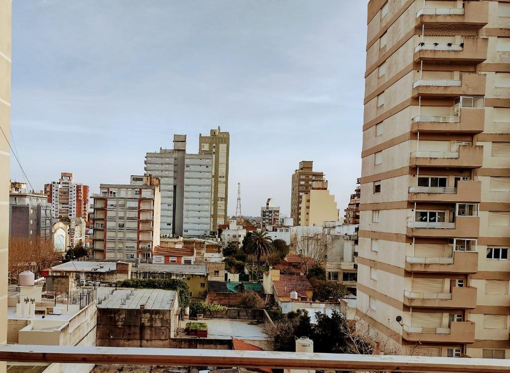 Venta Departamento de 4 Ambientes con Cochera 4