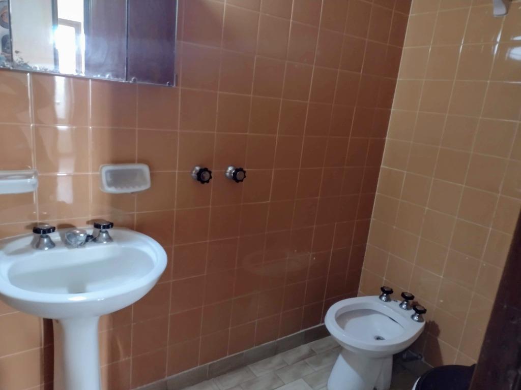 Venta Departamento de 4 Ambientes con Cochera 5