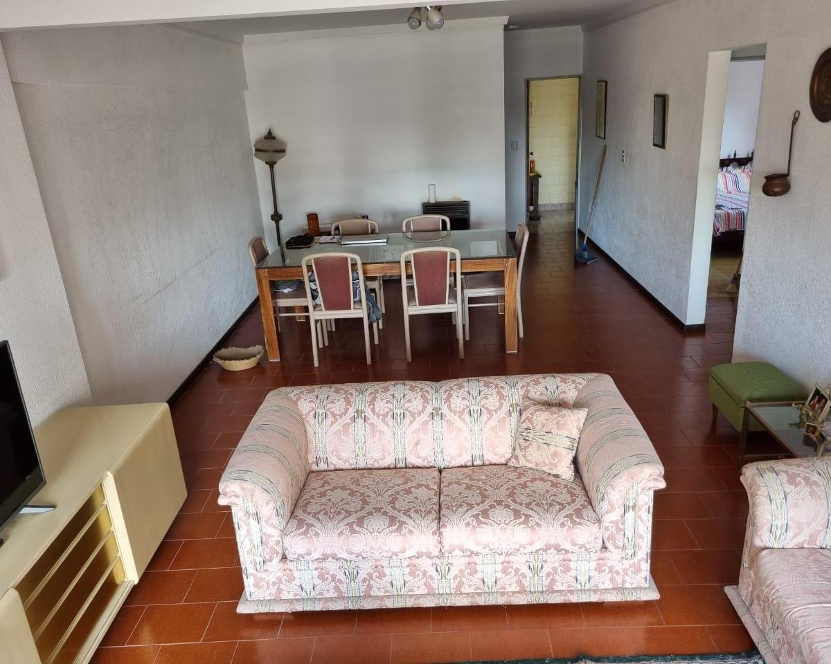 Venta Departamento de 4 Ambientes 3