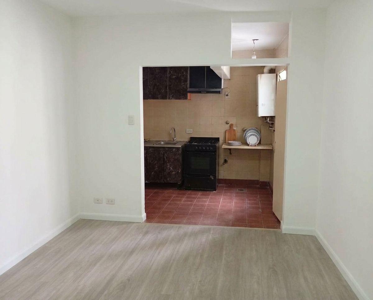Foto de Departamento de 2 ambientes en alquiler por Monserrat, imagen 3