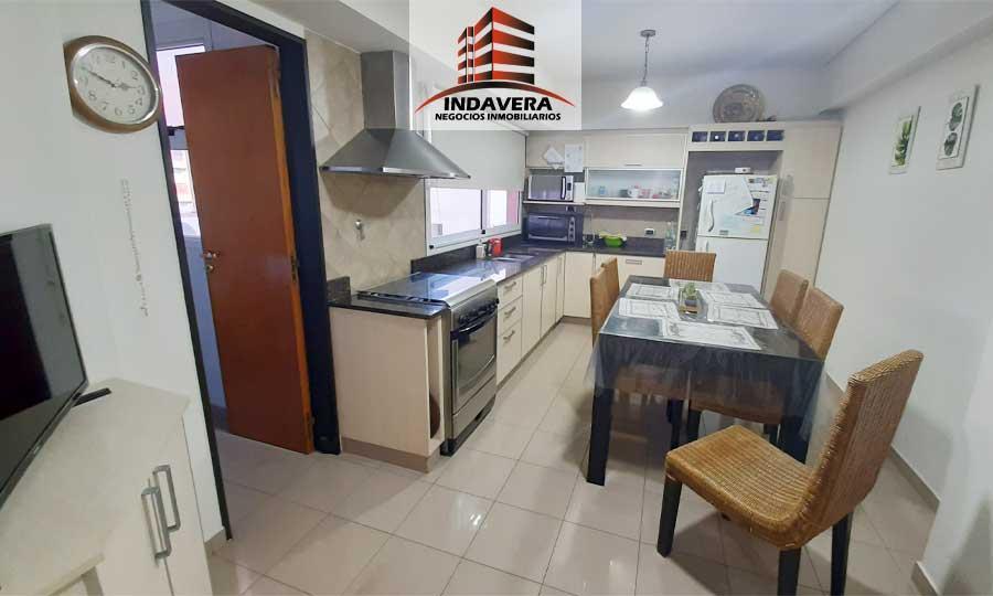 Foto de DEPTO PREMIUM SEMIPISO DE 180 M2 4 DORM (1 SUITE),2 COCHERAS, BAULERA, imagen 3