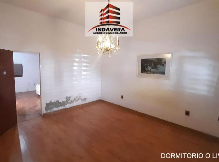 Excelente Casa en Lote propio 220 m2 totales (228m2 cub) – V. Lynch 5