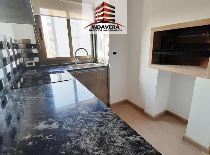 Excelente Depto de 2 Ambientes 47m2 Al Frente. Con Balcón y Parrilla – Caseros 3