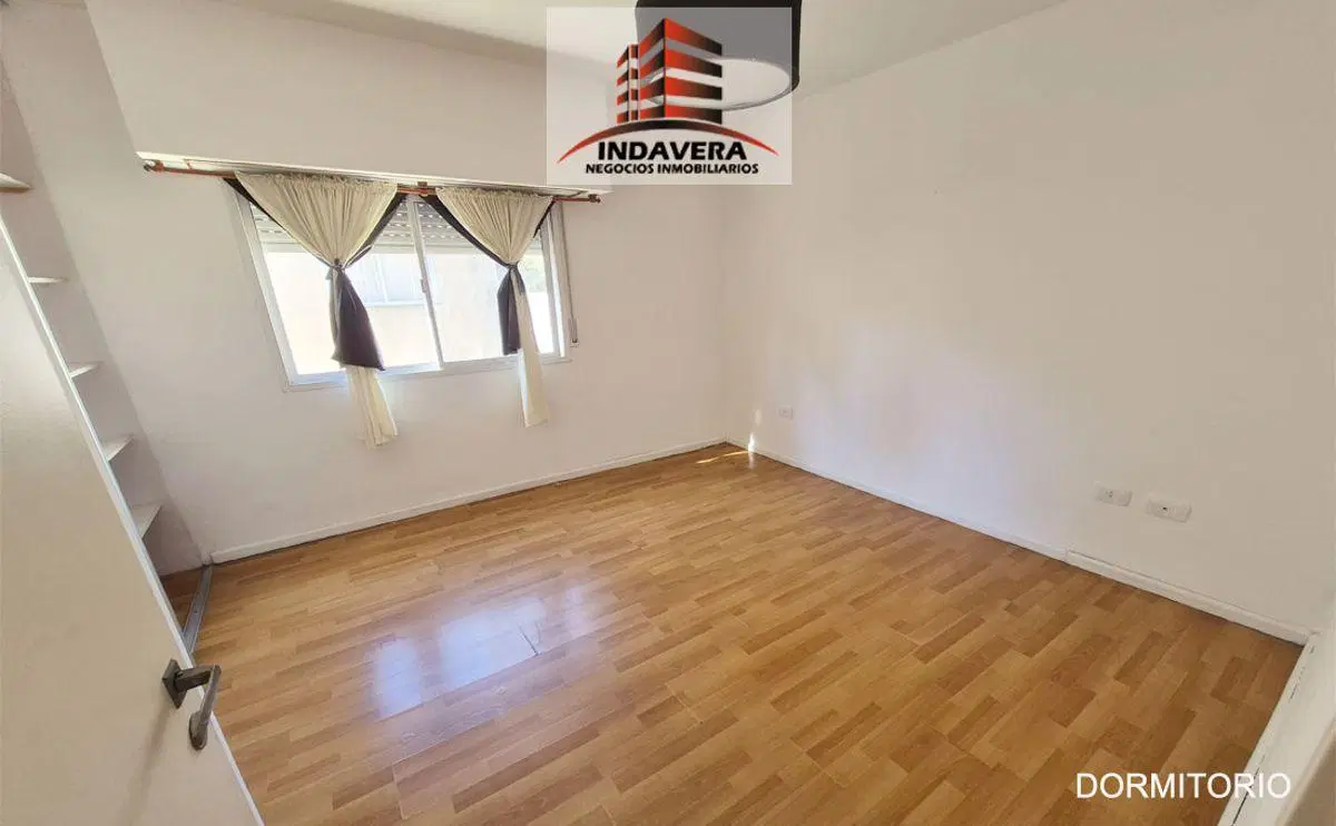 Hermoso 2 Ambientes con Terraza Propia con Parrilla y Balcón Al Frente - Caseros Centro 3