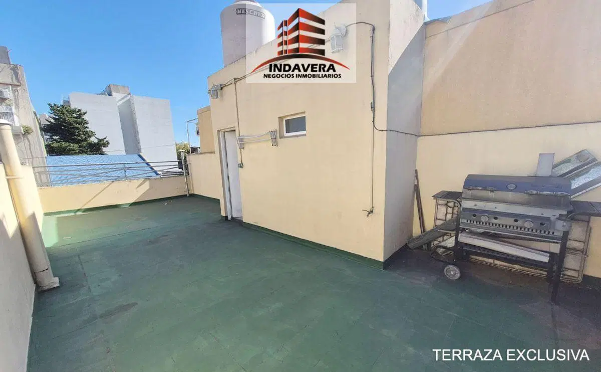 Hermoso 2 Ambientes con Terraza Propia con Parrilla y Balcón Al Frente - Caseros Centro 4