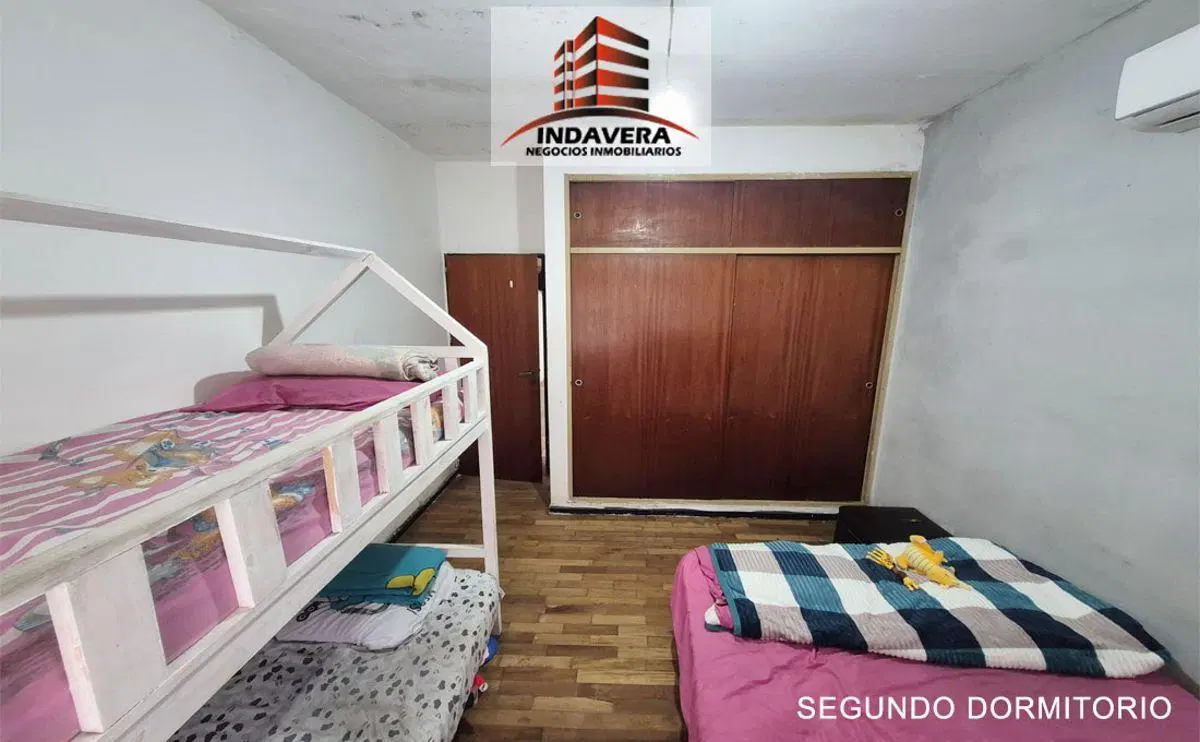 Excelente Casa de 105 m2 sobre Lote de 400 m2 - 3 Amb - Caseros 8