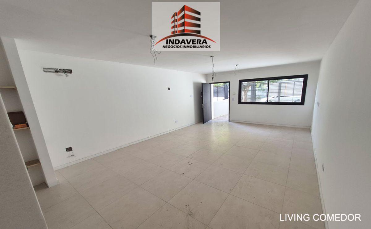 Foto de 4 /5 AMBIENTES A ESTRENAR: TRIPLEX 160m2 Tot. 3 Dorm con Playroom y, imagen 2