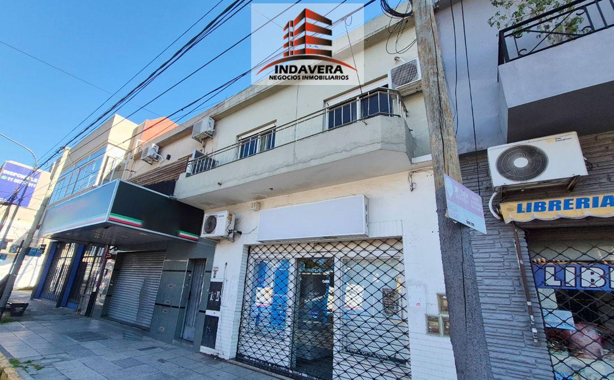 Foto de Venta en Block 210m2 Totales: 2 PH y Local de 40m2 – sin expensas, imagen 1