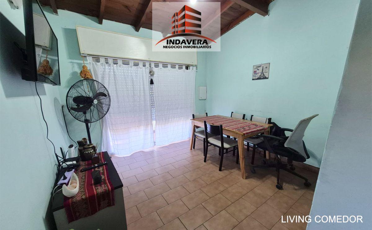 Foto de En venta 3 Deptos Tipo PH mas Galpón o local y/o Cocheras, imagen 3