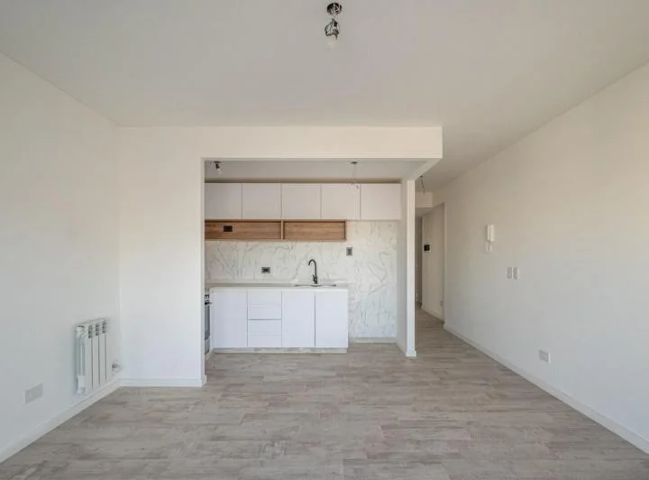 DEPARTAMENTO 2 AMBIENTES. A ESTRENAR. PISO ALTO. FLORES 3