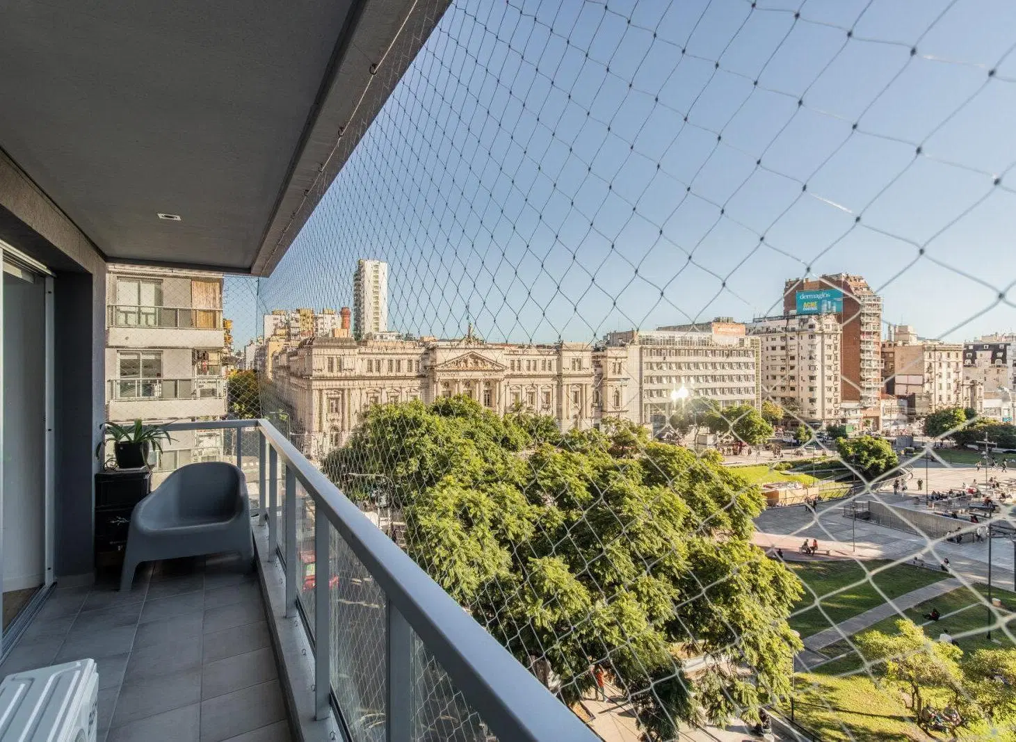 3 AMBIENTES - 2 COCHERAS - FRENTE A PLAZA HOUSSAY - FULL AMENITIES - MET PLAZA, RECOLETA. 5