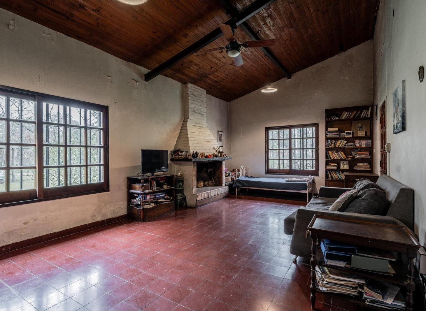 Foto de Espectacular fracción de 4.900 m² con dos casas, parque y piscina |, imagen 4