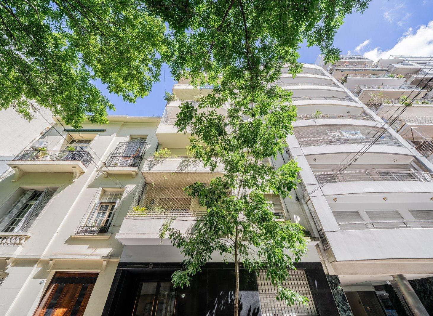 Foto de DEPARTAMENTO CON PATIO. PLANTA BAJA. 2 AMB + DEPENDENCIA. URIBURU Y, imagen 5