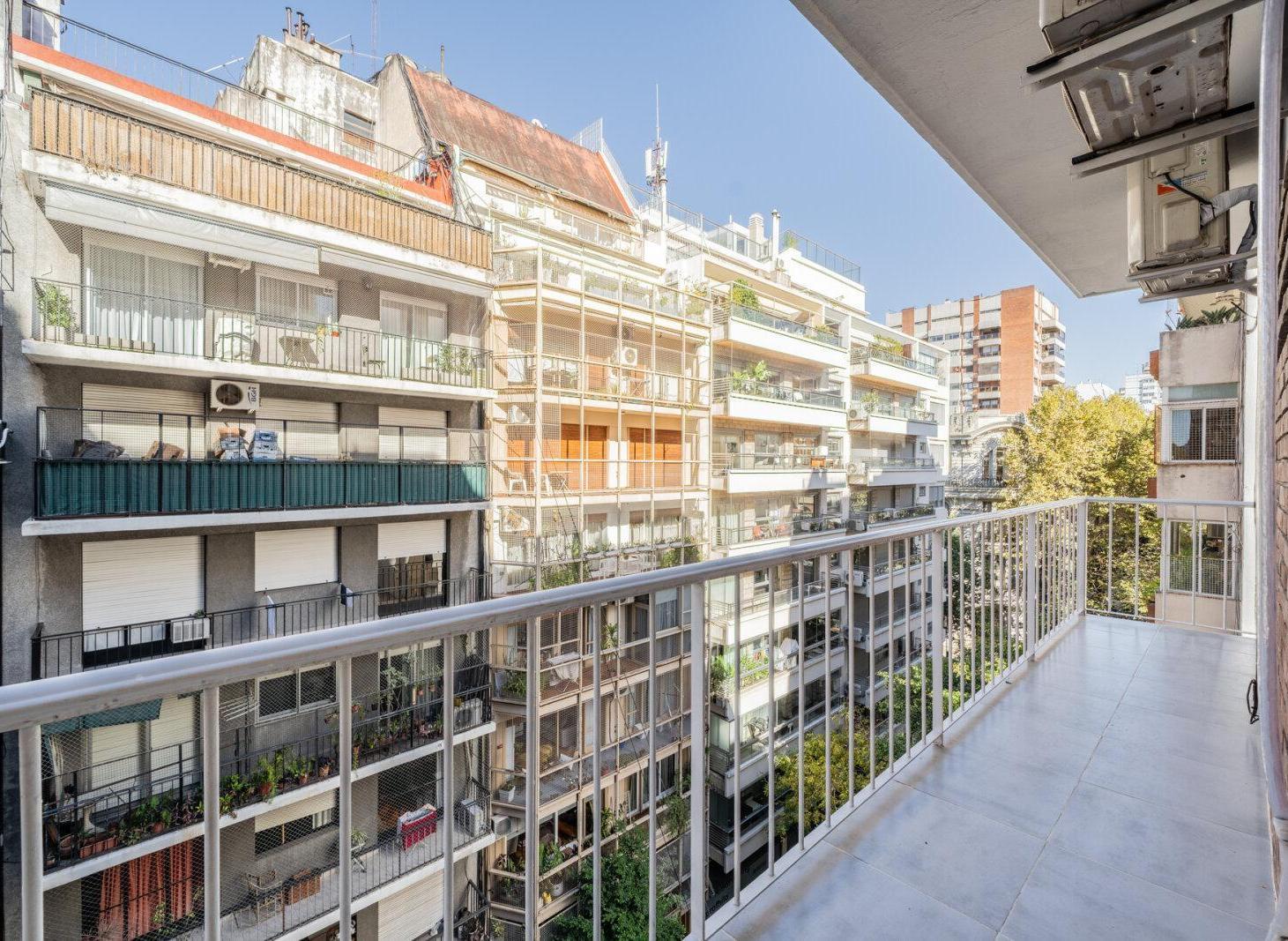 Foto de DEPARTAMENTO 3 AMBIENTES. RECICLADO. BALCON AL FRENTE. RECOLETA, imagen 4
