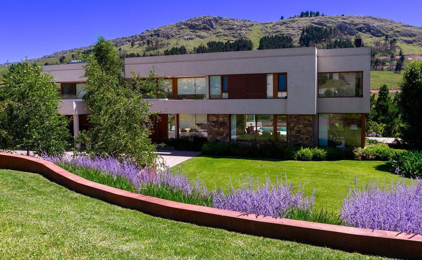 Foto de CASA EN VENTA | EXCLUSIVA PROPIEDAD CON VISTA A LAS SIERRAS, imagen 2