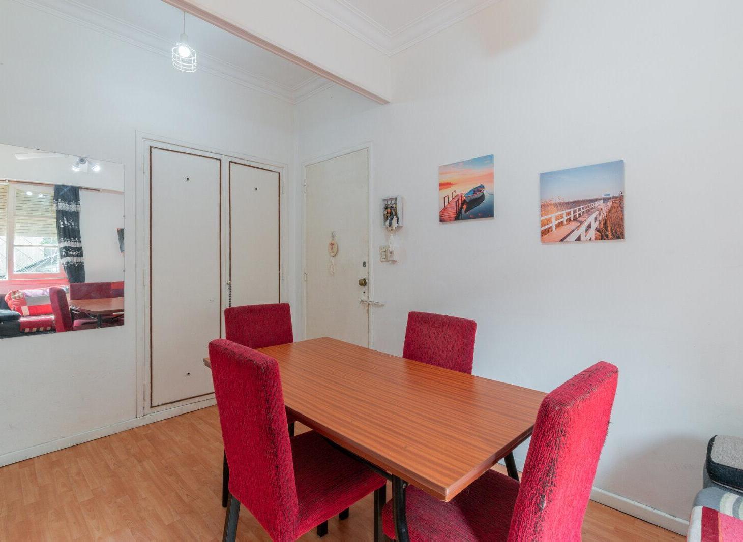 Foto de DEPARTAMENTO 2 AMBIENTES-PLANTA BAJA. APTO CREDITO- AVELLANEDA CENTRO, imagen 4