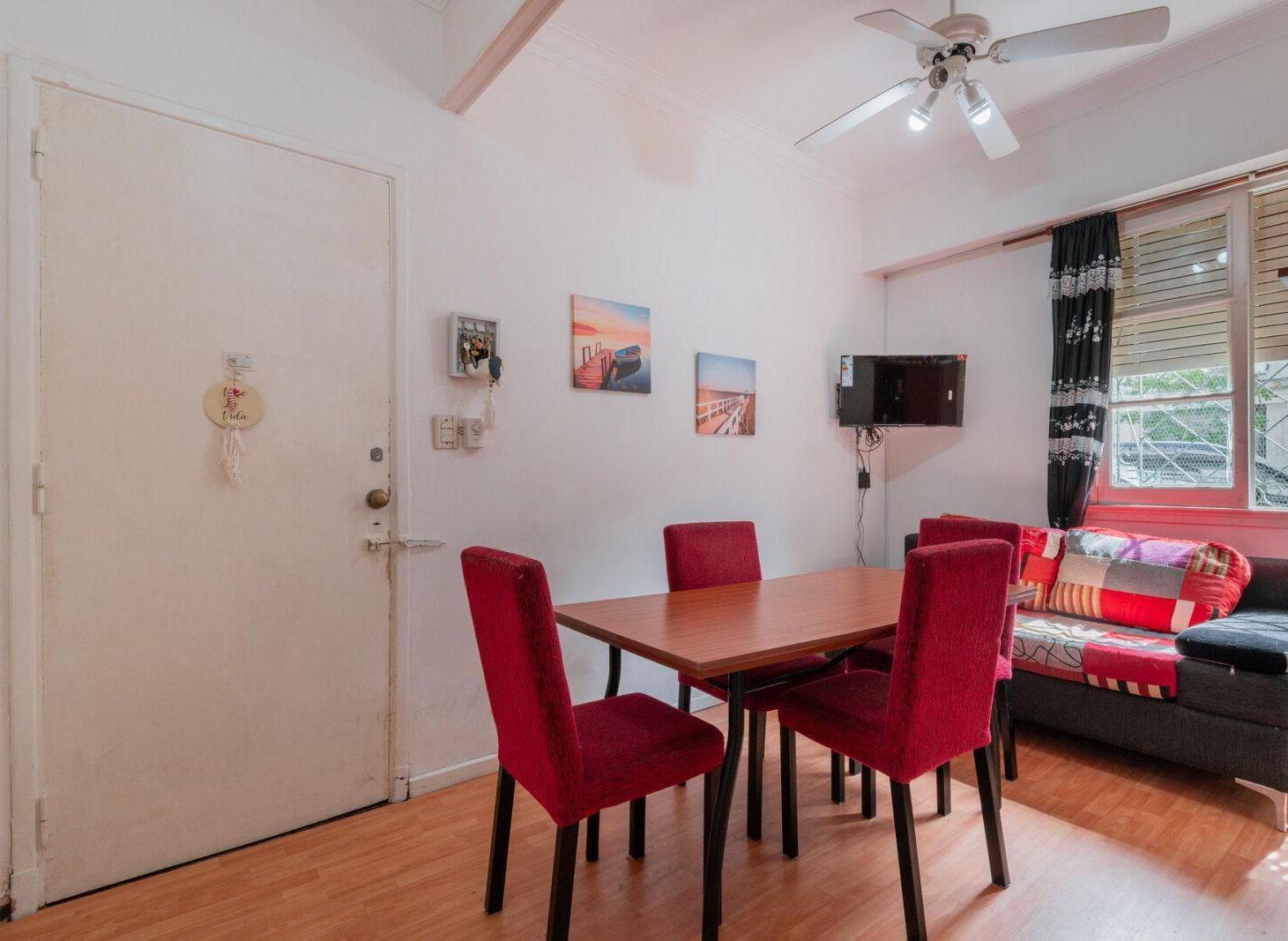 Foto de DEPARTAMENTO 2 AMBIENTES-PLANTA BAJA. APTO CREDITO- AVELLANEDA CENTRO, imagen 3