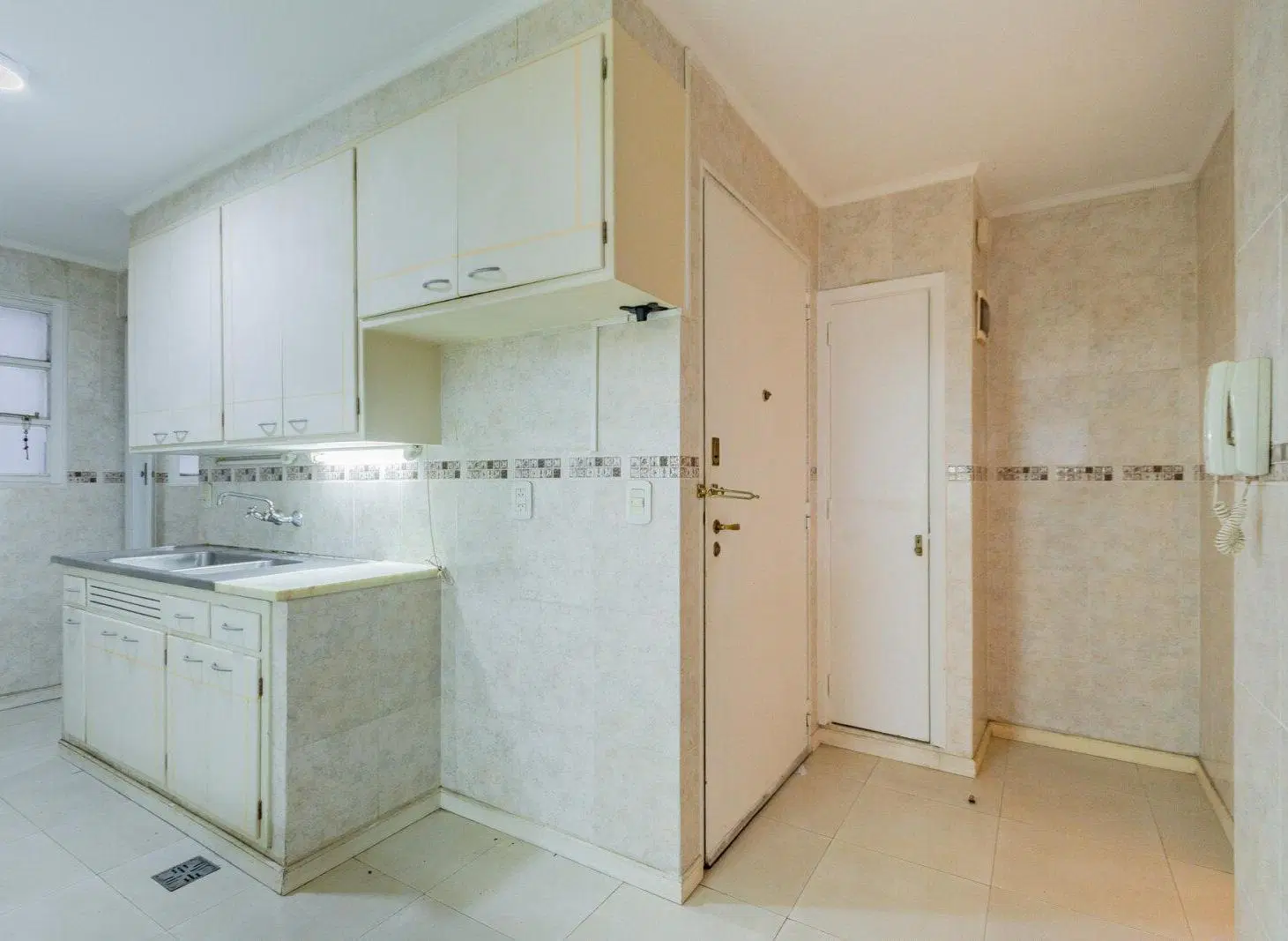 ALQUILER DEPARTAMENTO 4 AMBIENTES C/DEPENDENCIA Y BAULERA EN RECOLETA 3