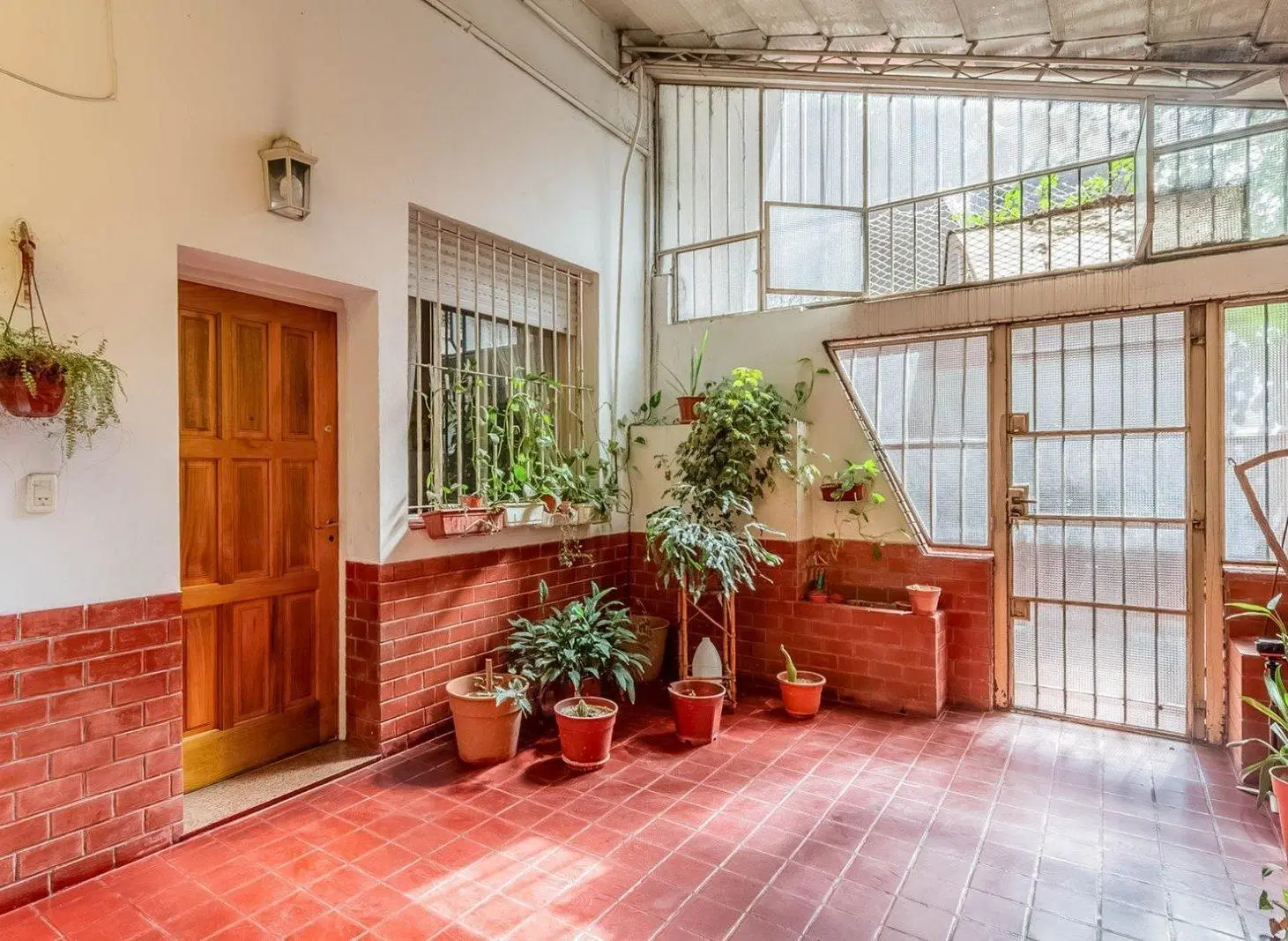 VENTA PH 4 AMBIENTES 2 PATIOS GRANDES SIN EXPENSAS EN PARQUE PATRICIOS 5