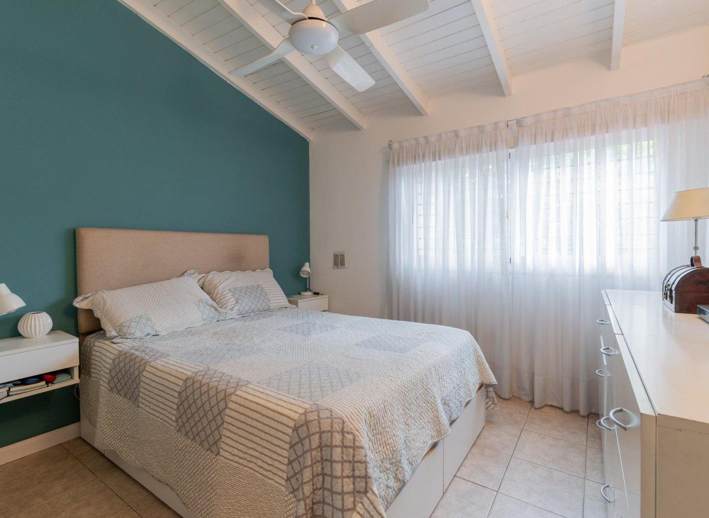 VENTA PH 4 AMBIENTES 1° PISO C/TERRAZA EN BANFIELD OESTE