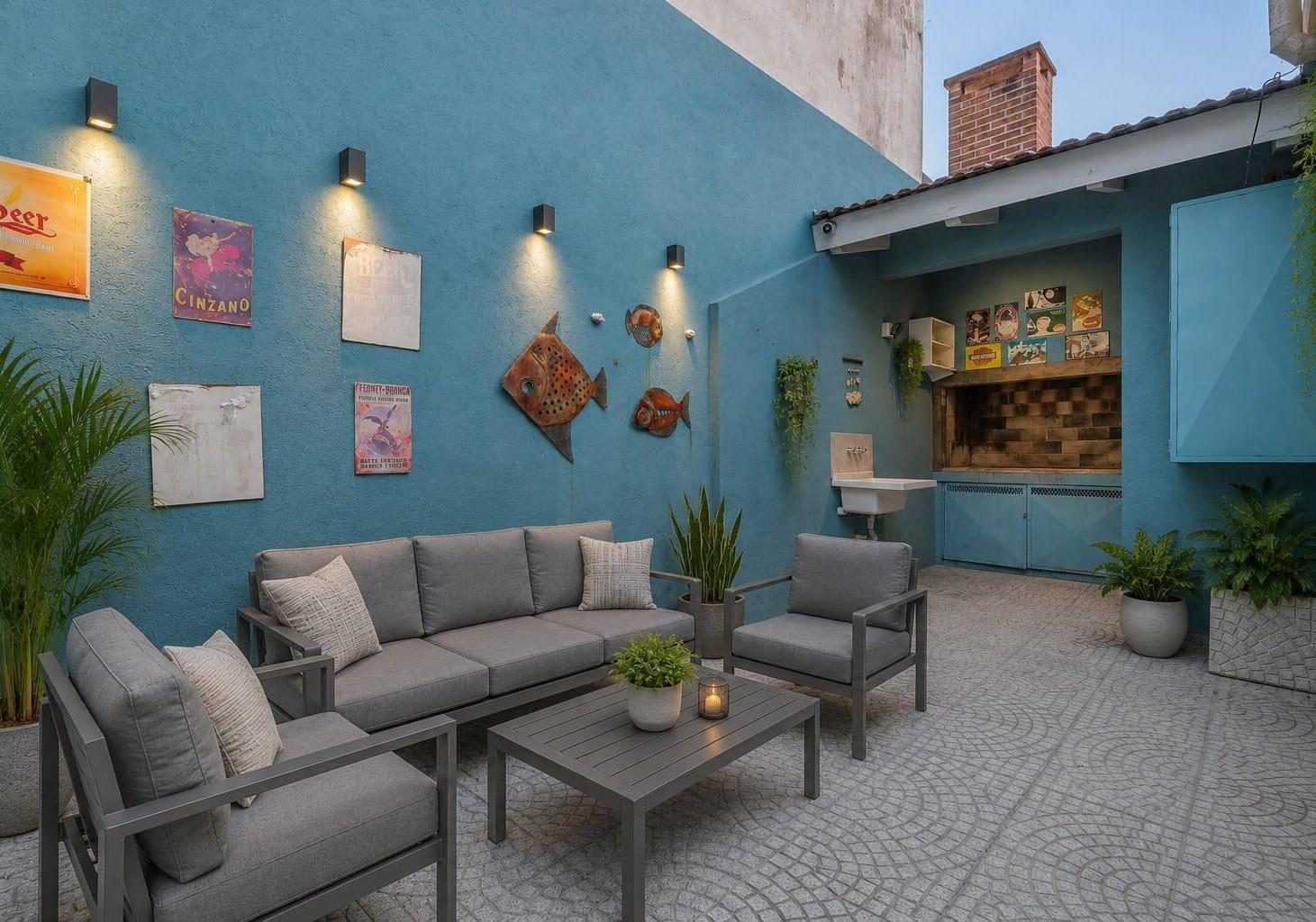 VENTA DE CASA EN 2 PLANTAS 4 AMBIENTES C/2 PATIOS EN BANFIELD ESTE