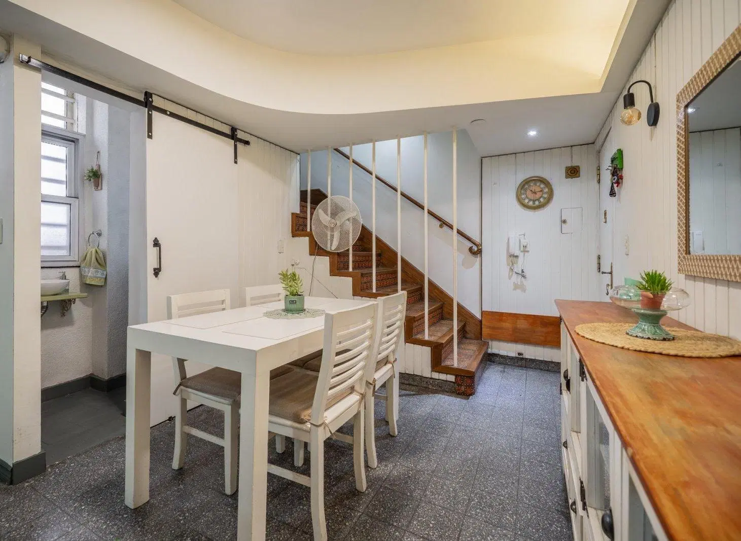 VENTA DE PH 3 AMBIENTES CON AMPLIA TERRAZA PROPIA EN VILLA URQUIZA 4