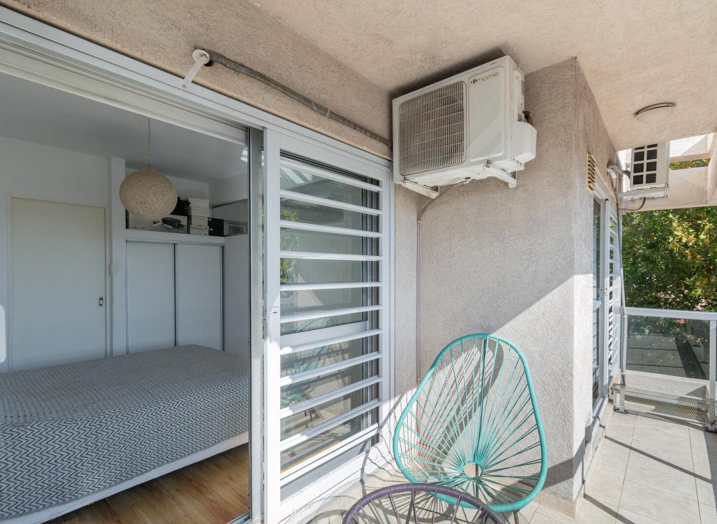 VENTA DE DEPARTAMENTO 2 AMBIENTES C/BALCÓN EN LANÚS OESTE G.B.A.