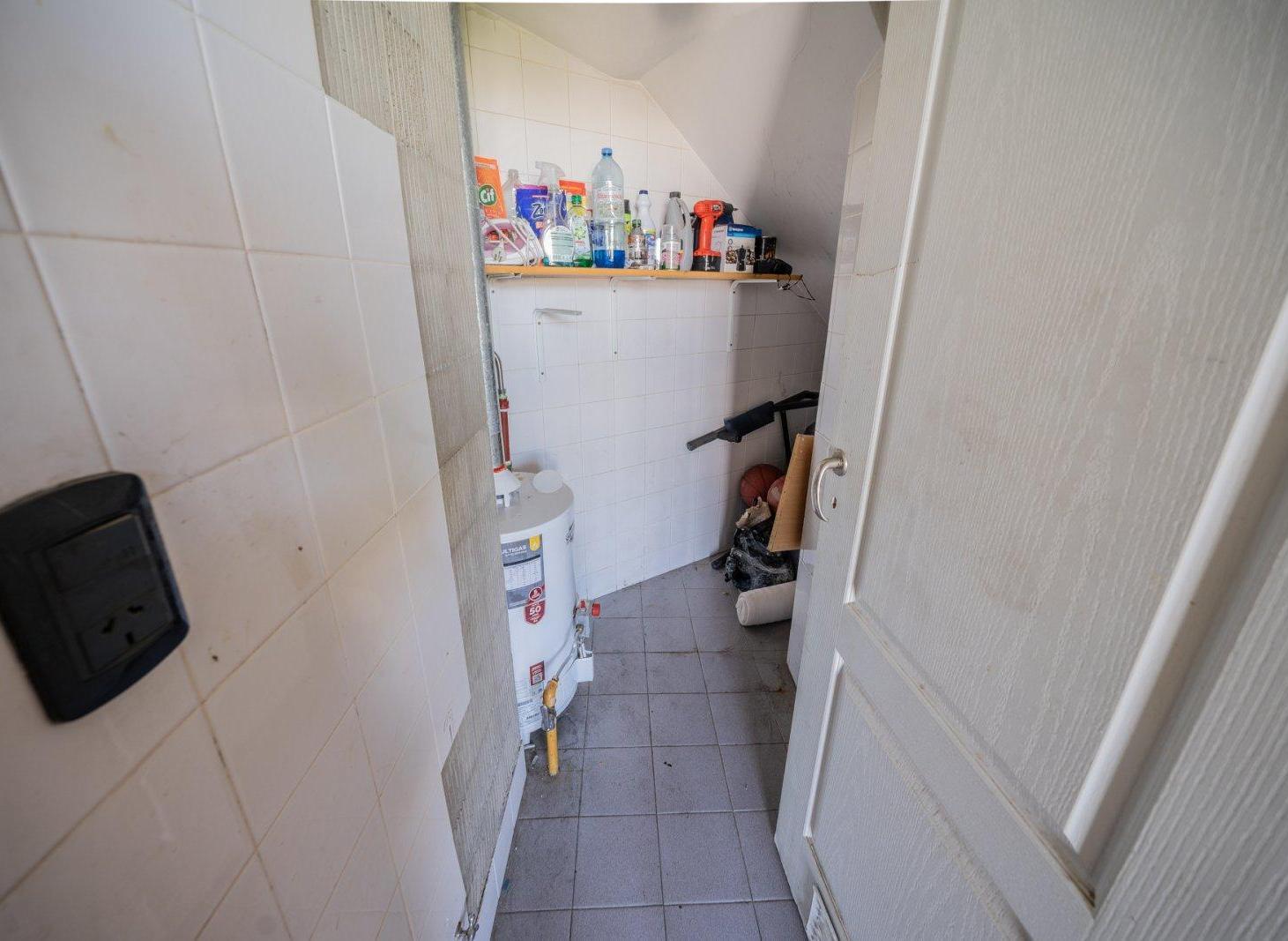 VENTA DEPTO DUPLEX TIPO LOFT DE 2 AMBIENTES A REFACCIONAR CON COCHERA Y FULL AMENITIES
