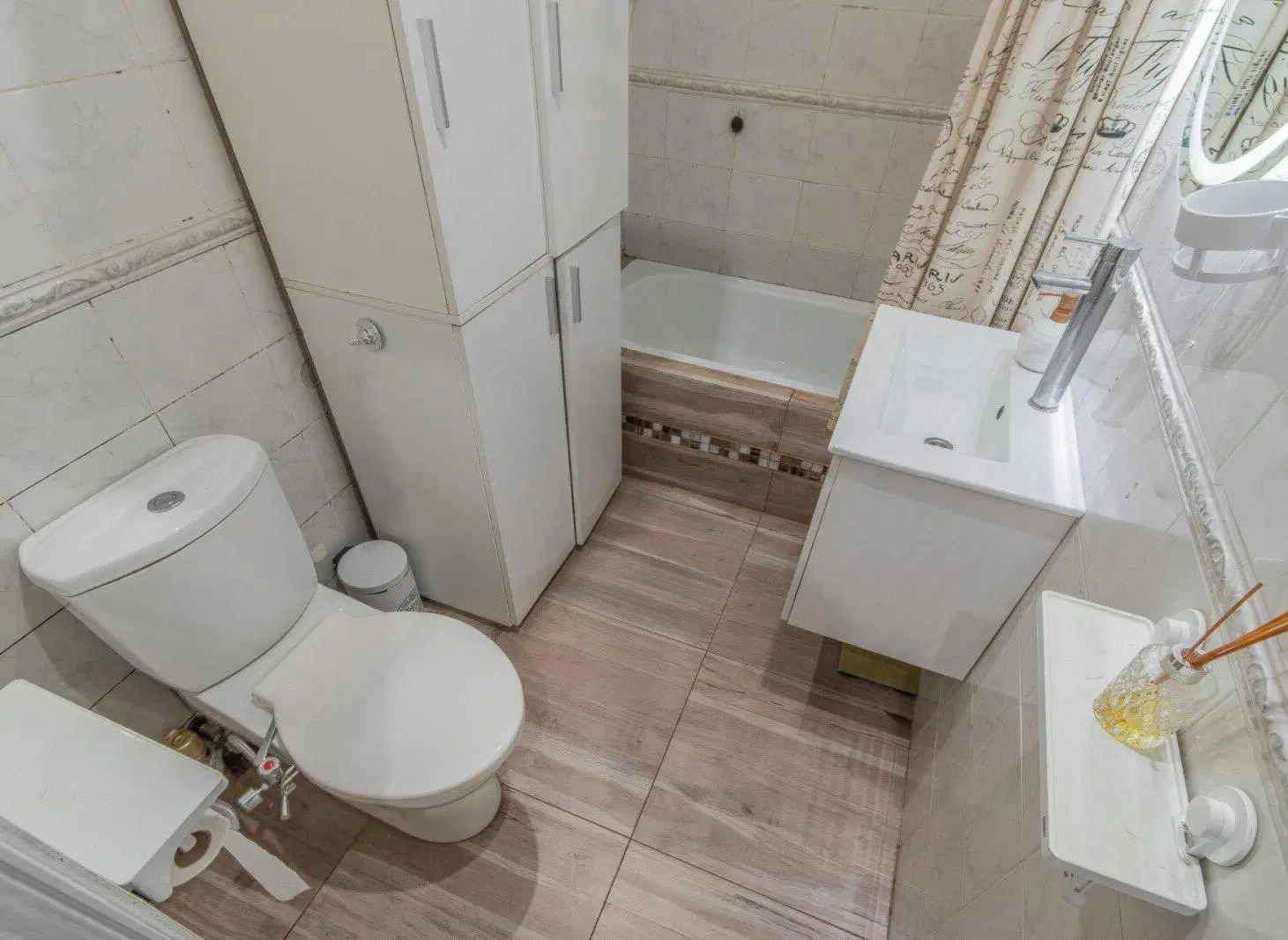 VENTA DE CASA DE 5 AMBIENTES C/PATIO Y TERRAZA EN RAMOS MEJÍA 8