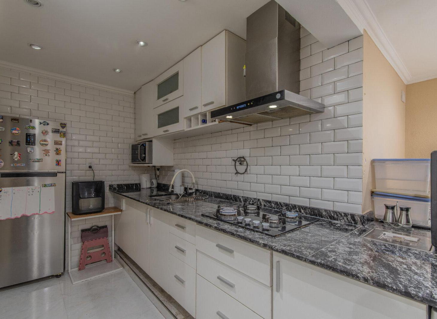 VENTA DE CASA DE 5 AMBIENTES C/PATIO Y TERRAZA EN RAMOS MEJÍA