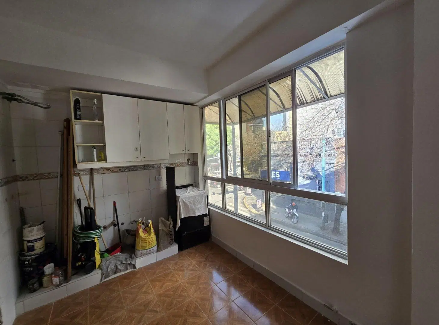 Venta Lote con Renta para Emprendimiento en Balvanera 6