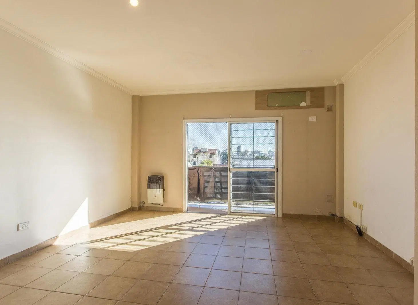 VENTA DEPTO 3 AMBIENTES C/BALCÓN AL FRENTE EN RAMOS MEJÍA 8