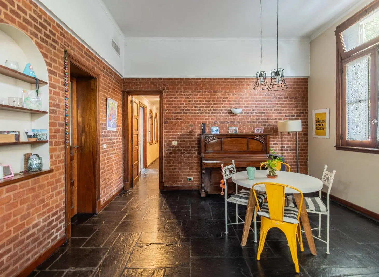 VENTA DE PH DE 4 AMBIENTES AL FRENTE C/PATIO Y ENTRADA INDEPENDIENTE EN VILLA SANTA RITA 3