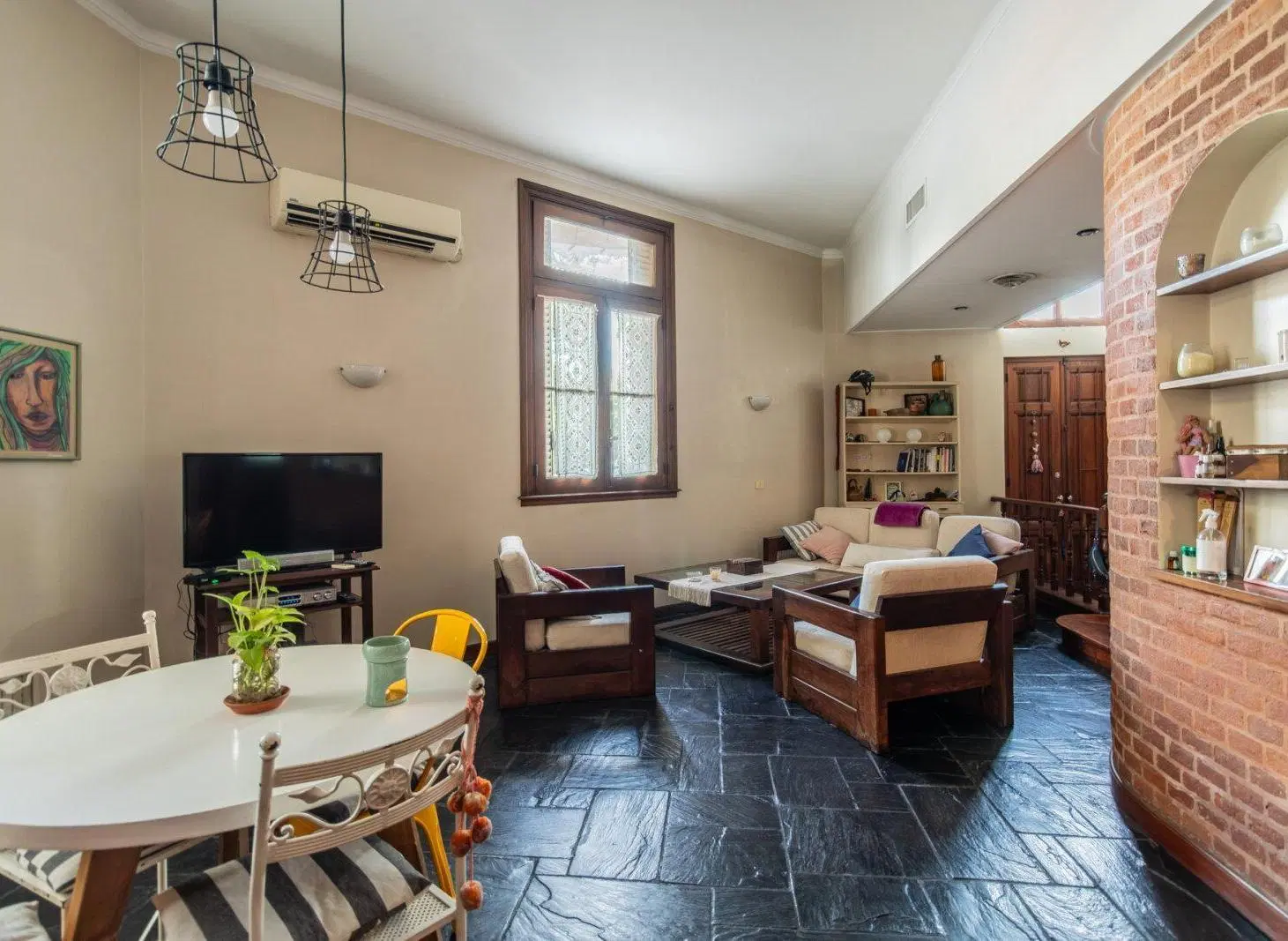 VENTA DE PH DE 4 AMBIENTES AL FRENTE C/PATIO Y ENTRADA INDEPENDIENTE EN VILLA SANTA RITA 2