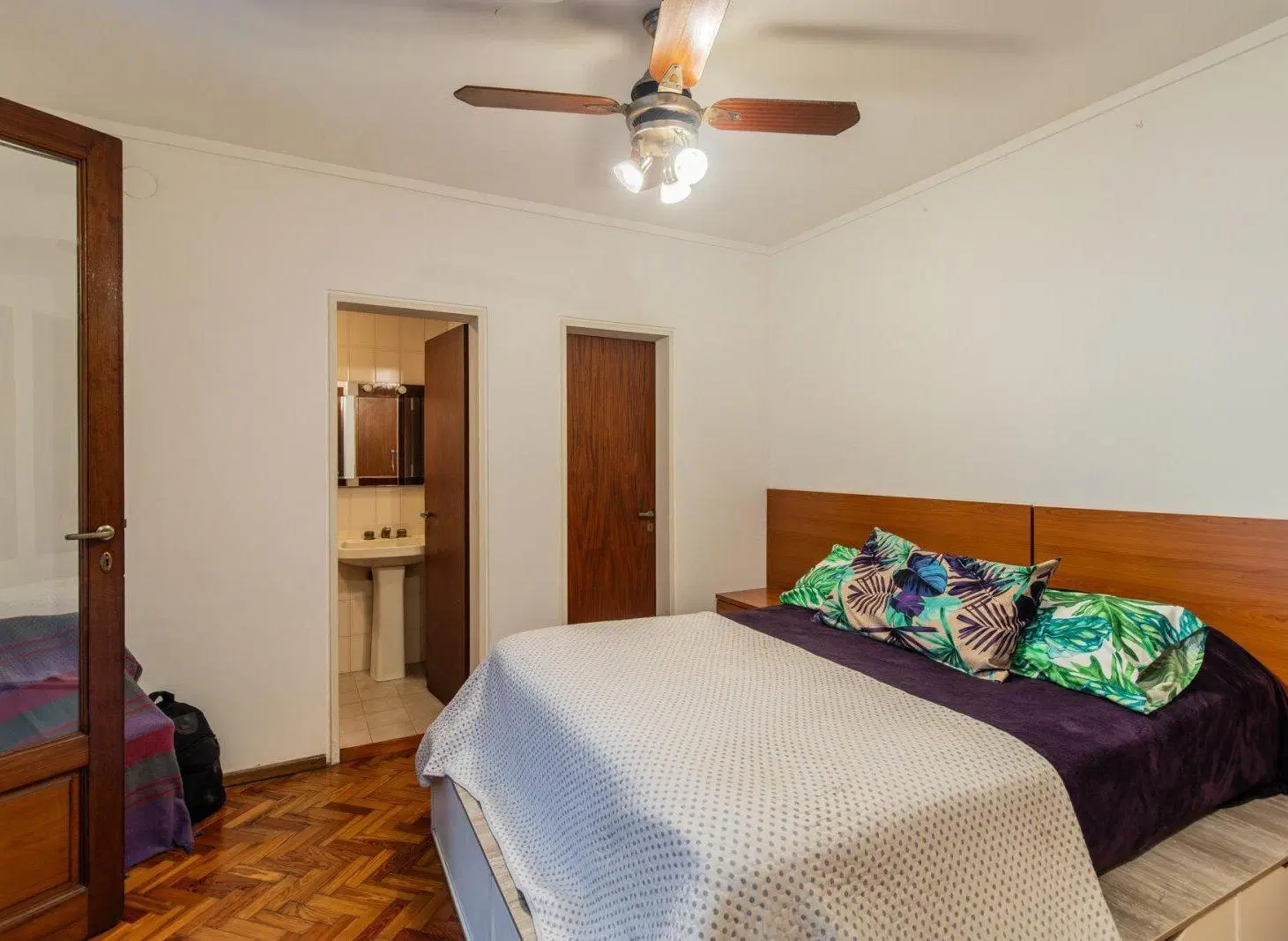 VENTA DE PH DE 4 AMBIENTES AL FRENTE C/PATIO Y ENTRADA INDEPENDIENTE EN VILLA SANTA RITA 5