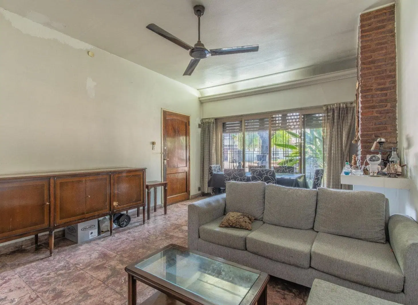VENTA DE PH 3 AMBIENTES A RECICLAR CON PATIO Y ENTRADA INDEPENDIENTE EN VERSALLES 8