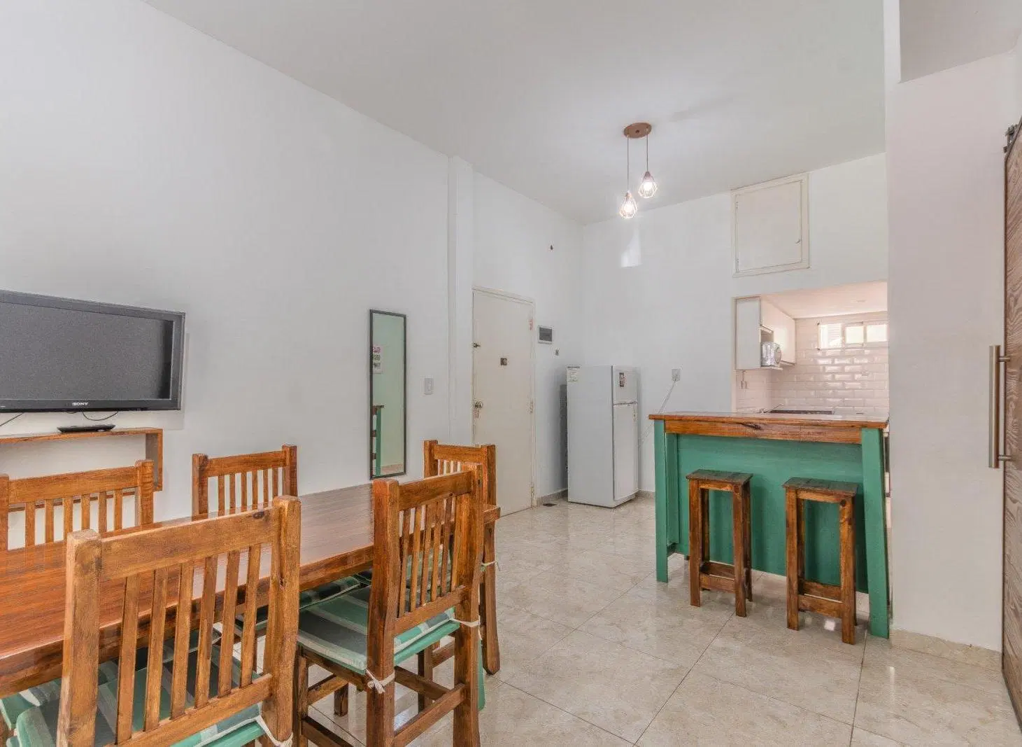 VENTA PH 3 AMBIENTES, PLANTA BAJA, BAJAS EXPENSAS, EN CABALLITO 8