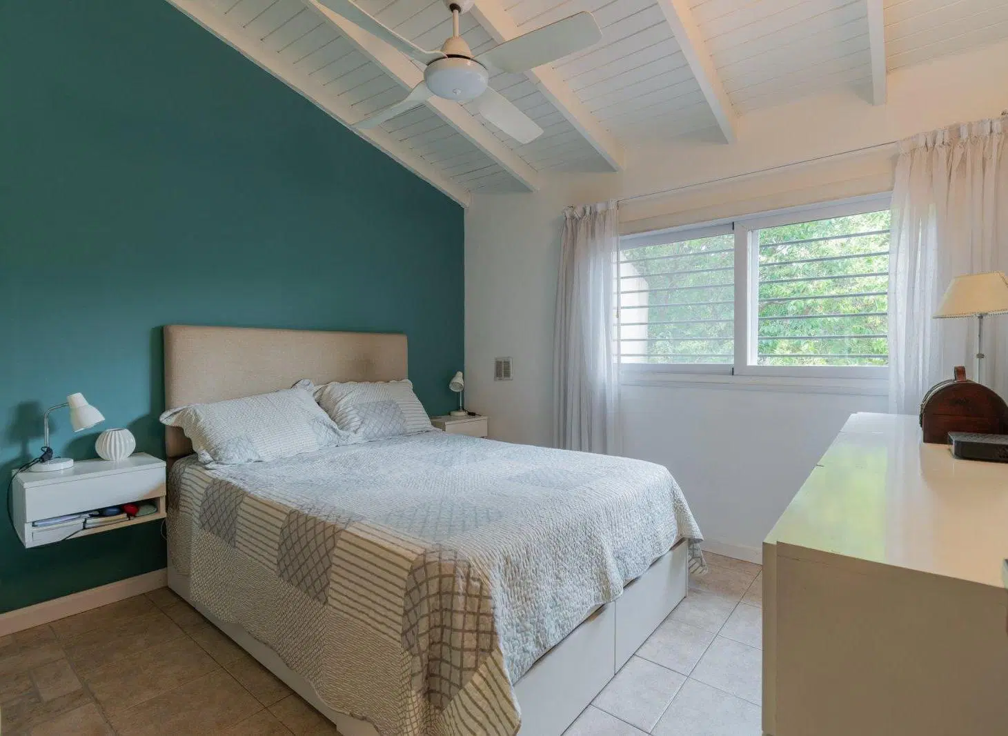 VENTA PH 4 AMBIENTES 1° PISO C/TERRAZA EN BANFIELD OESTE 5