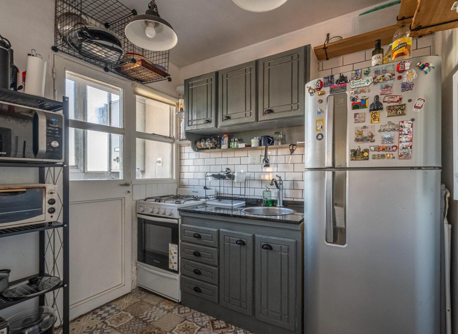 Foto de VENTA DE DEPARTAMENTO DE 3 AMBIENTES C/BALCÓN AL FRENTE PISO ALTO EN, imagen 4