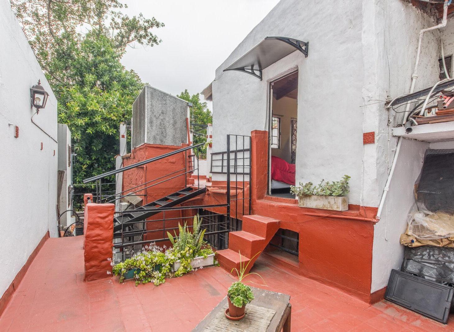 Foto de VENTA CASA LOTE PROPIO DE 5 AMBIENTES CON COCHERA Y TERRAZA EN VILLA, imagen 5