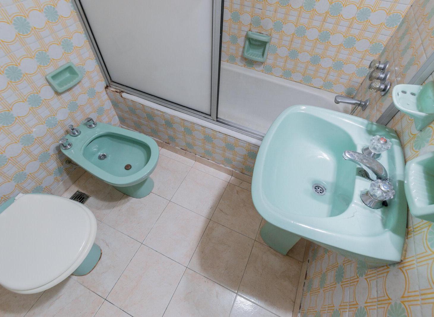 Foto de VENTA DPTO 3 AMBIENTES CON DEPENDENCIA EN CABALLITO, imagen 2