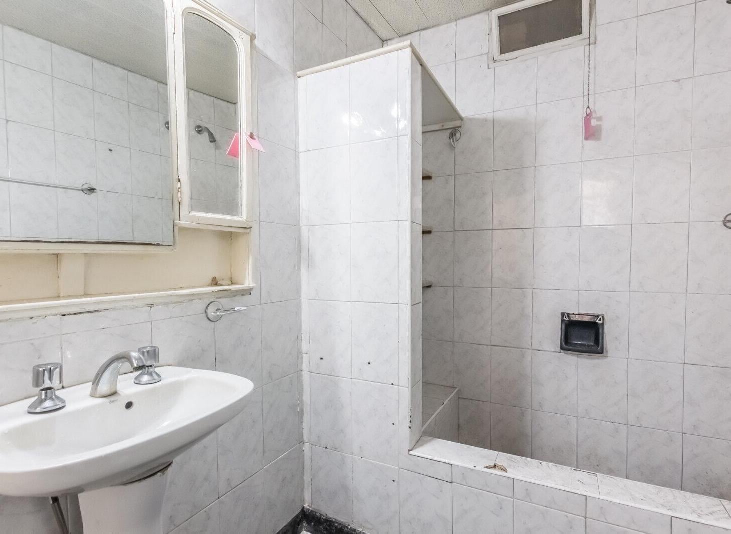Foto de VENTA DE CASA 3 AMBIENTES C/MONOAMBIENTE Y COCHERA CUBIERTA EN SAN, imagen 5
