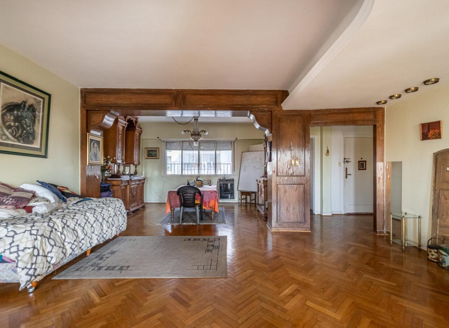 Foto de VENTA DE SEMIPISO DE 5 AMBIENTES C/DEPENDENCIA Y 2 BALCONES ATERRAZADOS, imagen 3