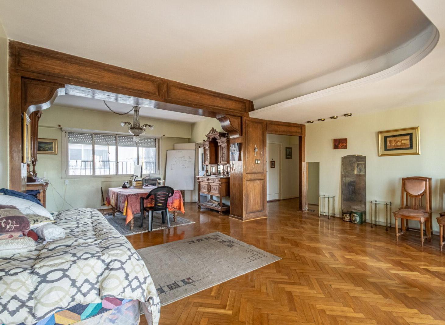 Foto de VENTA DE SEMIPISO DE 5 AMBIENTES C/DEPENDENCIA Y 2 BALCONES ATERRAZADOS, imagen 4
