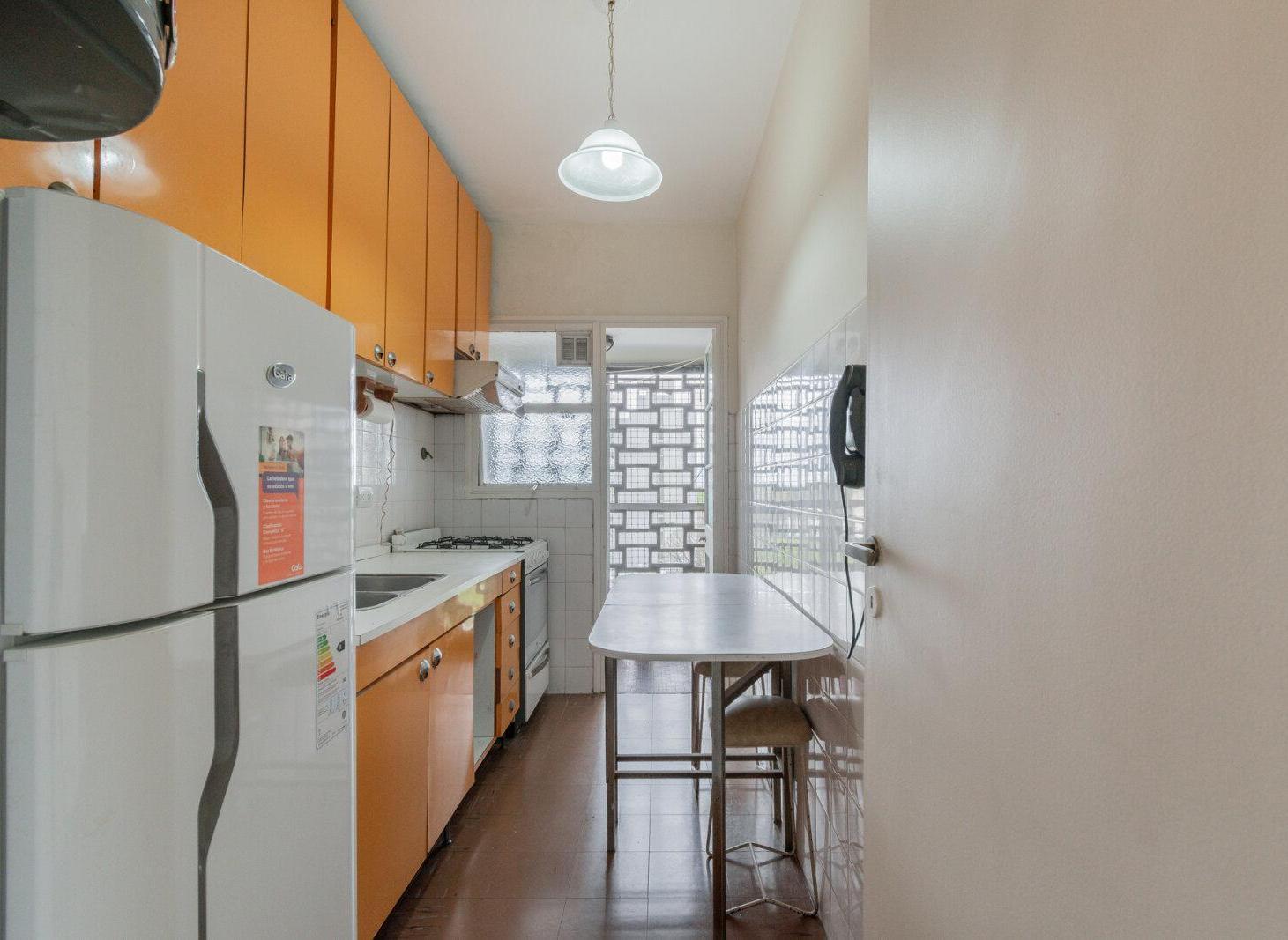 Foto de VENTA DE DEPARTAMENTO DE 3 AMBIENTES EN REMEDIOS DE ESCALADA G.B.A., imagen 2