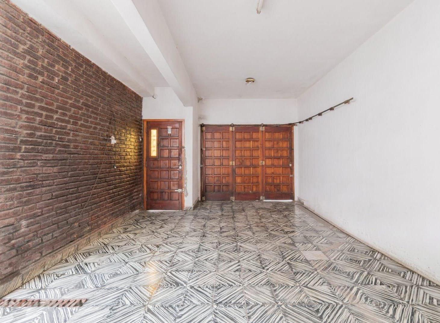 Foto de VENTA DE CASA 5 AMBIENTES C/COCHERA CUBIERTA, PATIOS Y TERRAZA EN, imagen 5