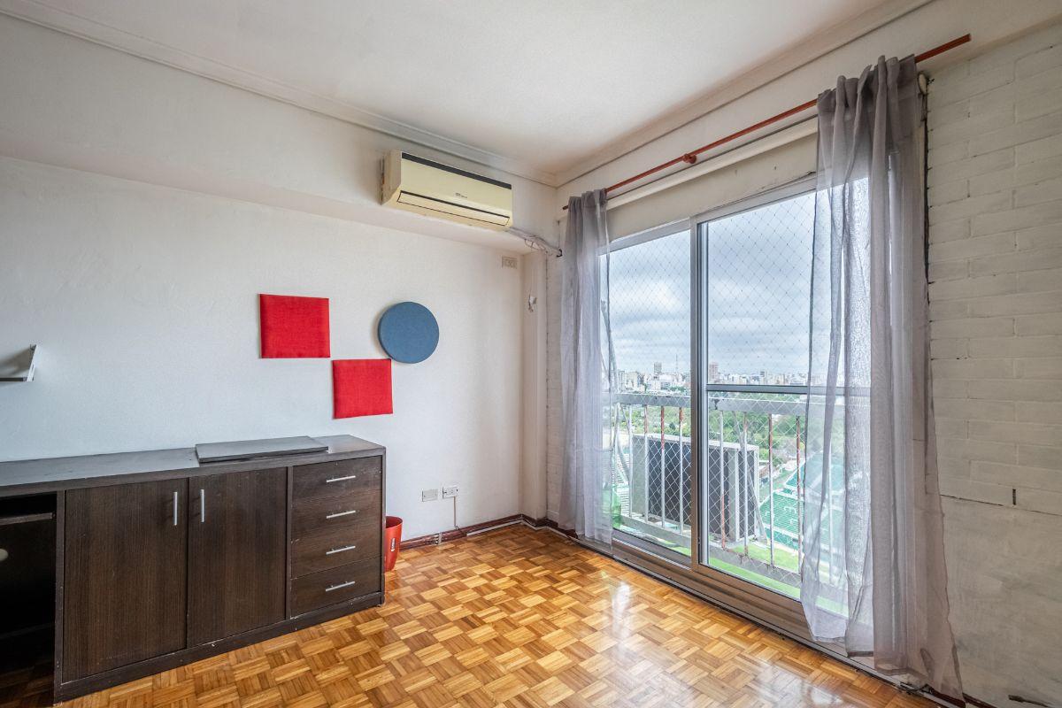 Foto de Departamento Monoambiente Luminoso en Alquiler en Caballito zona Ferro, imagen 3