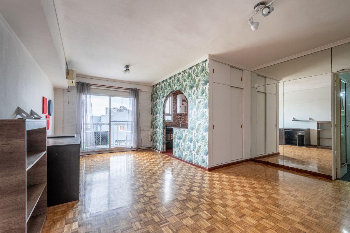 Foto de Departamento Monoambiente Luminoso en Alquiler en Caballito zona Ferro, imagen 1