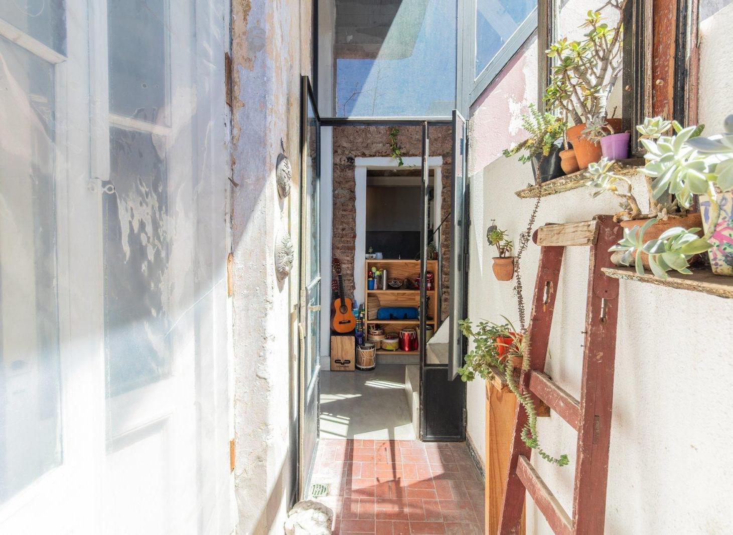 PH 4 AMBIENTES . RECICLADO MUY LUMINOSO CON TERRAZA . CONTRAFRENTE